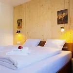 Wellness Jánošíkov Dvor Inn Zázrivá