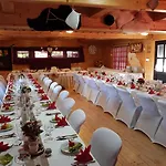 Janosikov Dvor 4*