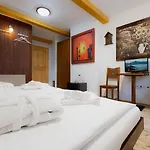 Zajazd Wellness Janosikov Dvor Zázrivá