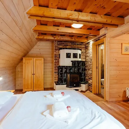 Inn Janosikov Dvor 4*