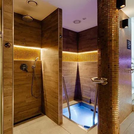 Wellness Janosikov Dvor 4* Zázrivá