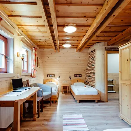 Janosikov Dvor Inn 4*