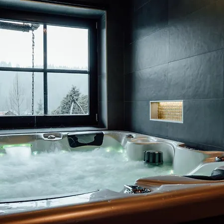 Janosikov Dvor Inn 4*