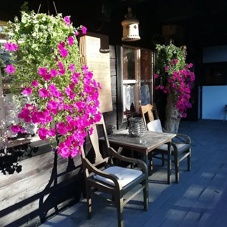 אורחן Wellness Janosikov Dvor 4*