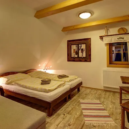 Janosikov Dvor 4*