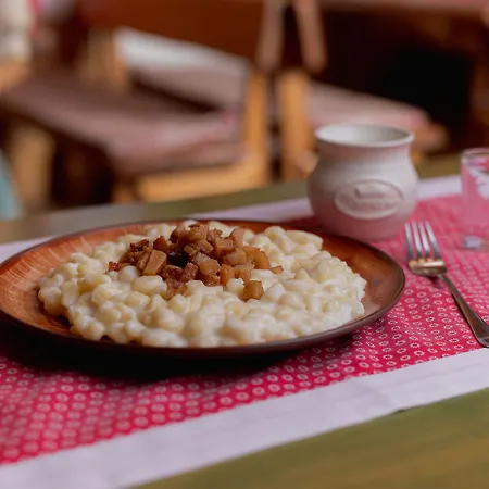 Fogadó Wellness Janosikov Dvor 4*